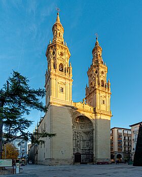 Logroño 2021 - main façade.jpg