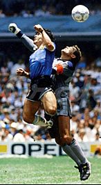 Archivo:Maradona mano de dios