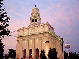 New Nauvoo Temple.JPG