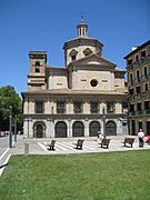 Pamplona-church-hendry-01