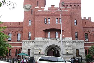 Archivo:Park Slope Armory jeh
