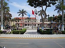 Archivo:Plaza de Armas de Huacho