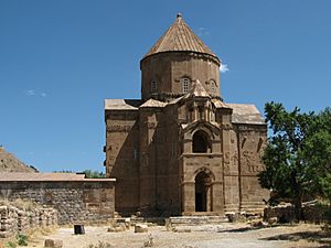 Archivo:Surb Khach, Akhtamar, West. Armenia