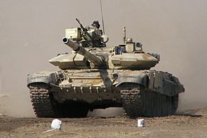 Archivo:T-90 Bhisma cropped