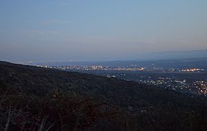 Archivo:Valle De Punilla de noche