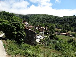 Vista de la localidad de Salarzón.