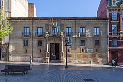 8. Real Instituto de Estudios Asturianos (36104136696).jpg