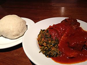 Archivo:A Plate of Pounded Yam (Iyan) served in Birmingham UK