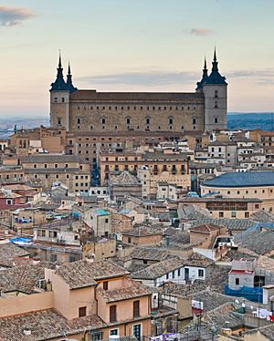 Archivo:Alcazar of Toledo - Toledo, Spain - Dec 2006
