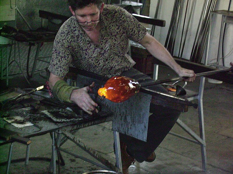 Artisan verrier au travail