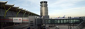 Archivo:Barajas-T4S-271210-1