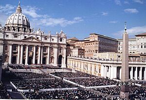 Archivo:Beatificación 11-03-2001 - Piazza San Pietro