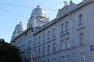 Archivo:Bratislava - Filozofická fakulta Univerzity Komenského
