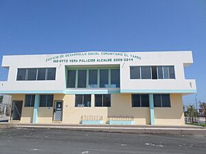 Archivo:Casa comunal de El Tambo