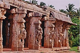 Chandikesvara Temple in Hampi