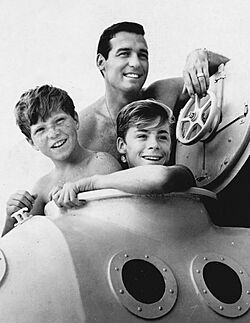Flipper Kelly Halpin Norden 1964 crop.jpg