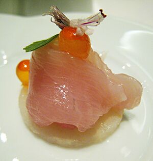 Archivo:Hamachi - amuse bouche