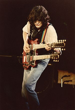 Archivo:Jimmy Page 1983