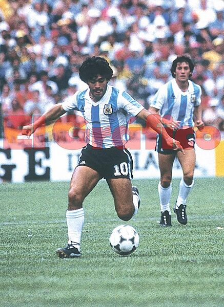 Maradona y barbas mundial82