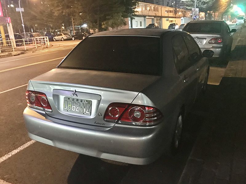 Mitsubishi Lancer 2005 Taiwan 002