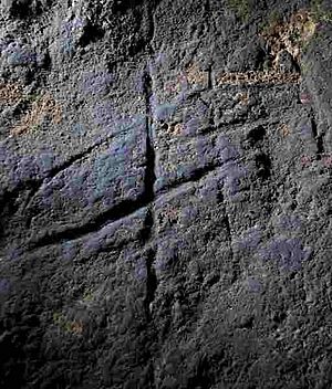 Archivo:Neanderthal Engraving (Gorham's Cave Gibraltar)