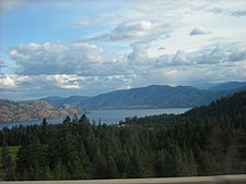 Archivo:Okanagan Lake