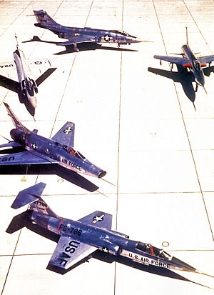 Archivo:USAF Century Series Aircraft