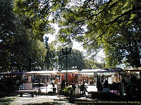 Archivo:Feria artesanal sanisidro argentina
