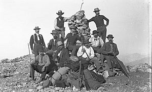 Archivo:Hunting party at summit of mt san antonio 1890