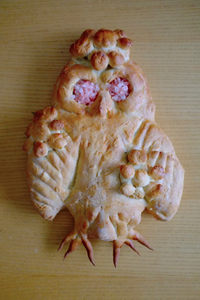 Archivo:Lammas loaf Owl with salt eyes