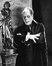 Archivo:Lon Chaney as The Phantom