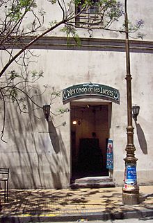 Archivo:Manzana de las Luces entrada mercado artesanos