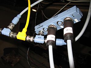 Archivo:N2K-CABLING