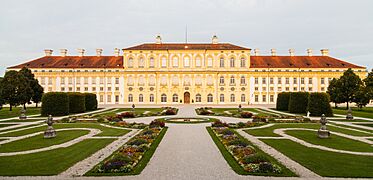 Nuevo Palacio Schleissheim, Oberschleissheim, Alemania, 2013-08-31, DD 28