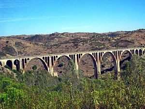 Archivo:Puente alcolea1
