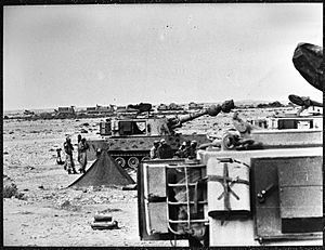 Archivo:Spaanse soldaten in Spaanse Sahara, Bestanddeelnr 928-2691