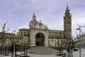 Tarazona 2021 - façade.jpg