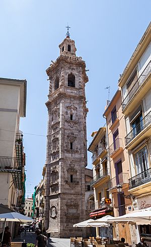 Archivo:Torre de la iglesia de Santa Catalina, Valencia, España, 2014-06-30, DD 141