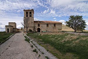 Archivo:Valdevacas de Montejo, Iglesia de San Cristobal, 01