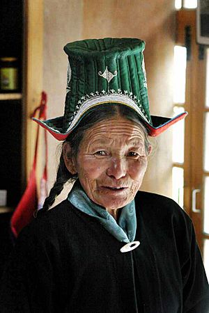 Archivo:Woman from Ladakh