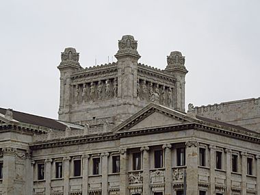 2016 Capitel con Cariátides del Palacio Legislativo Montevideo Uruguay