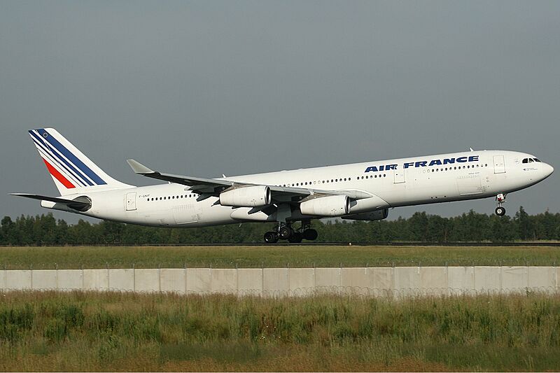 Air France Airbus A340-300 Monty