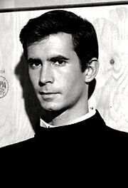 Archivo:Anthony Perkins Psycho Publicity Photo (cropped)