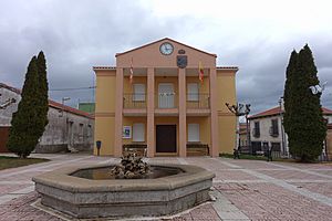 Archivo:Ayuntamiento de Villasrubias
