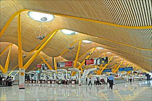 Archivo:Barajas Airport (Madrid) (4685194730)
