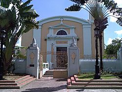 Church Santa Cruz of Bayamon.jpg