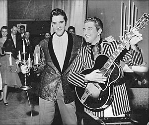 Archivo:Elvis and liberace
