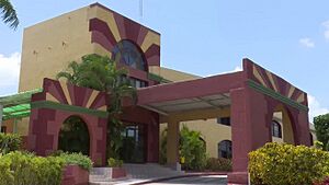 Archivo:Fabrica Lazaro Pena
