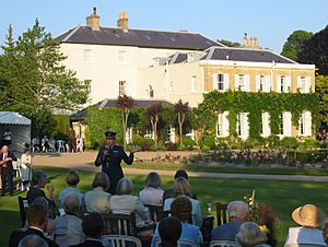 Archivo:Government House, Jersey, Queen's Birthday reception 2005