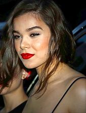Archivo:Hailee Steinfeld (21604481176) (cropped)-001
